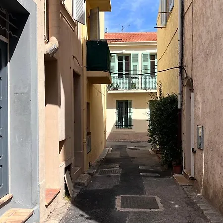 Cozy Mezzanine In Old With Wi-fi & Ac Antibes