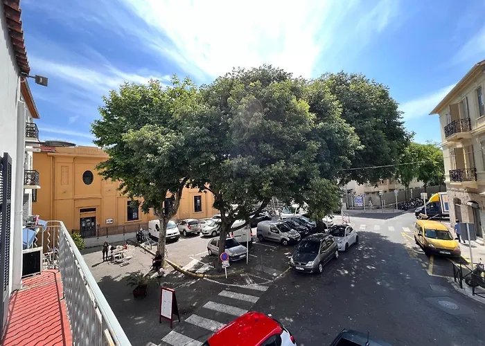 Cozy Mezzanine In Old With Wi-fi & Ac *